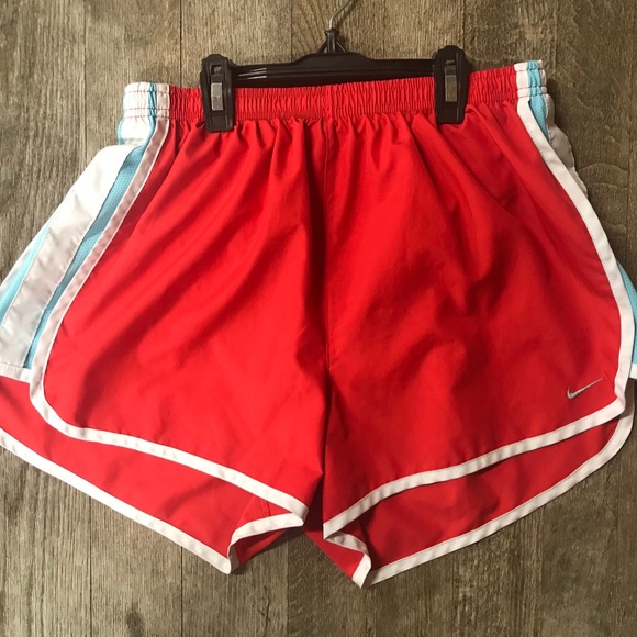 Nike MD Dri-Fit Women’s Activewear Shorts - Picture 1 of 1